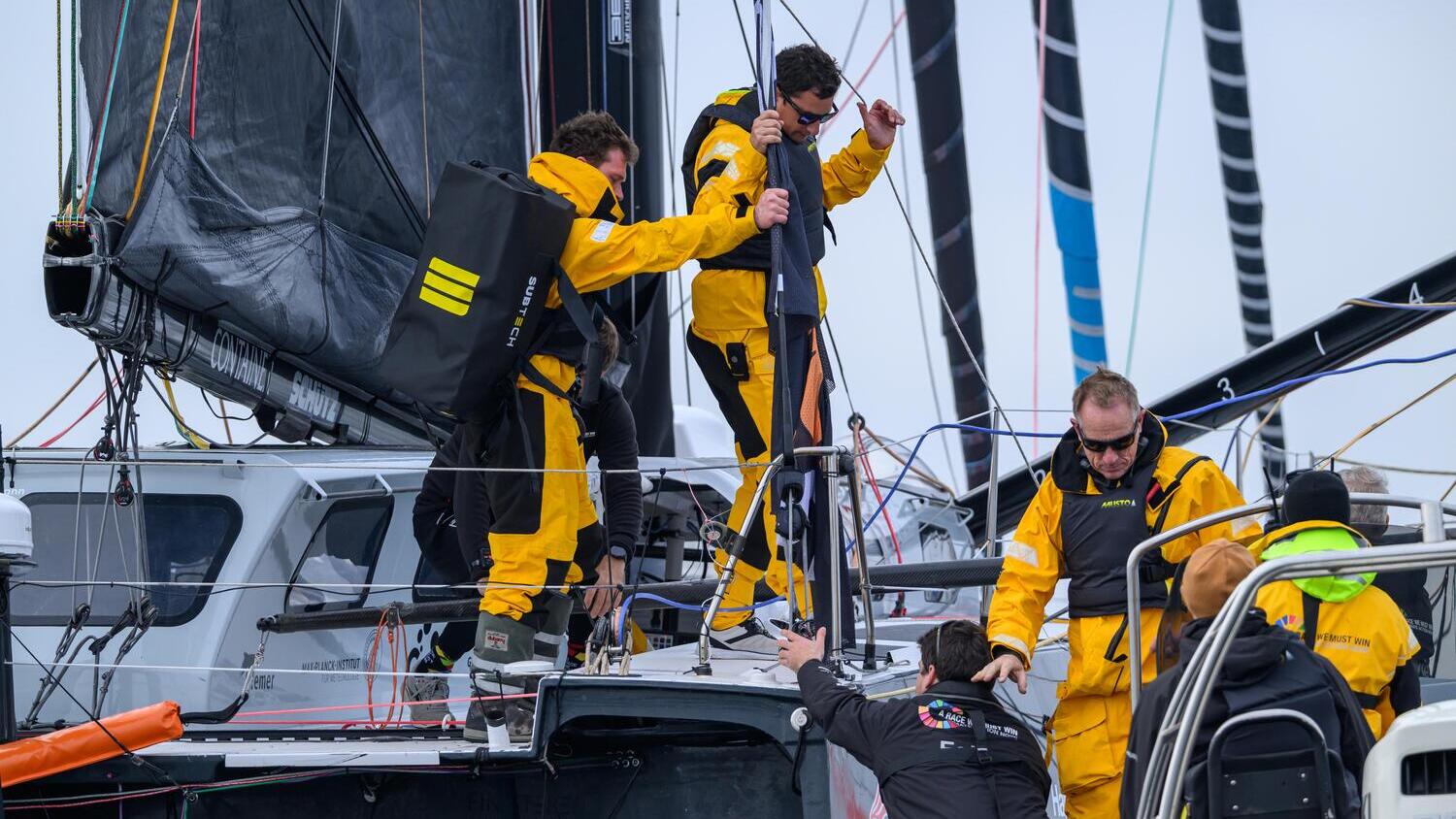 ProDrybag55L_VendéeGlobe_ChaseBoat_web