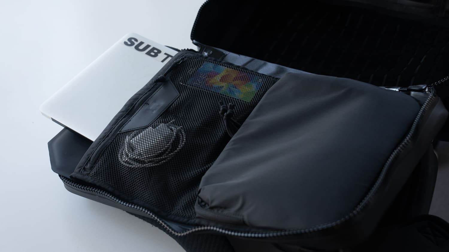 ProDrypack30L_LaptopInsert_web